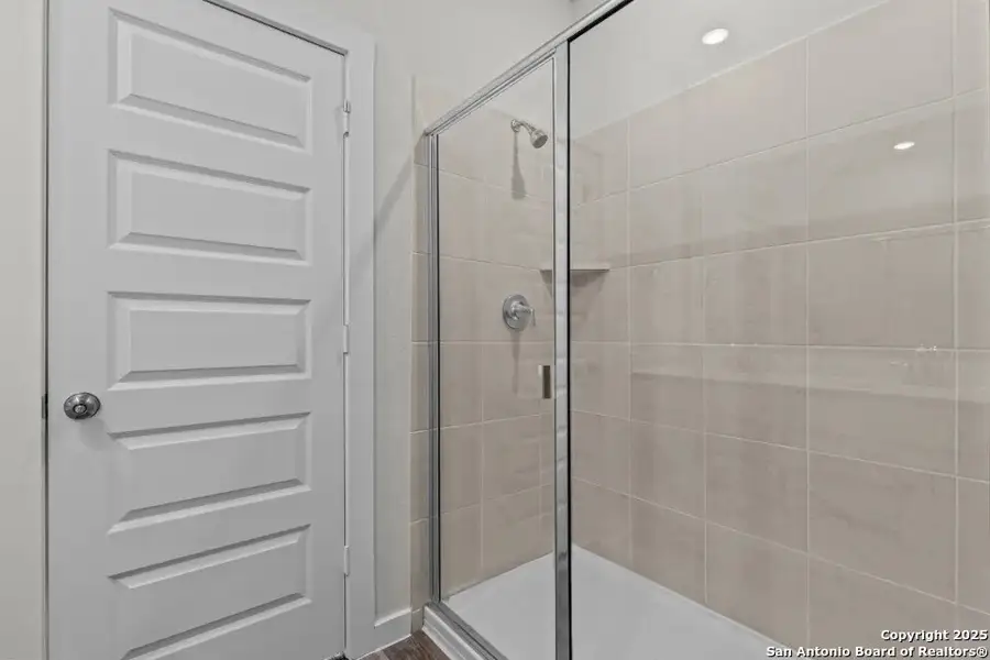 Image 16 of a home in Mesa Vista.