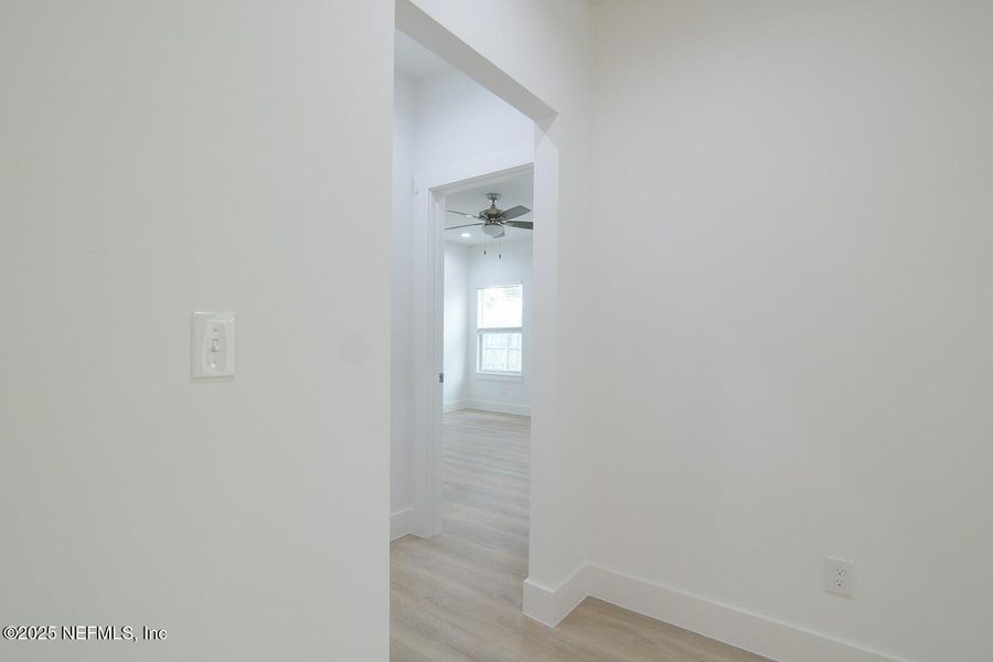 Spacious, unfurnished interior of a new home in , Jacksonville (Image 21).