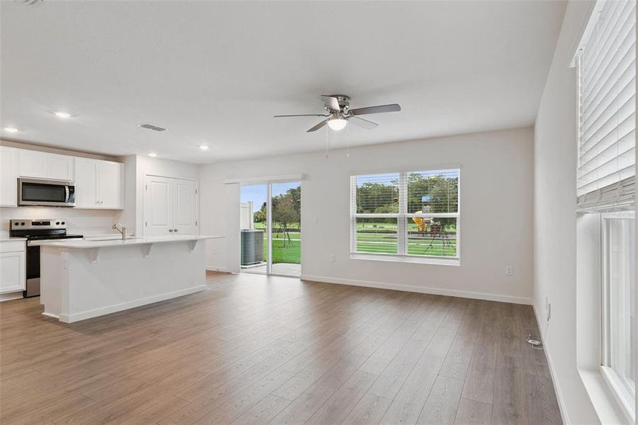 Spacious, unfurnished interior of a new home in Vineland Reserve, Osteen (Image 25).