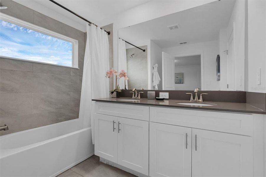 Furnished interior view inside a new home in , Kissimmee (Image 16).