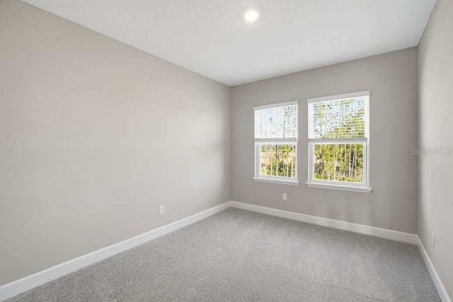 Spacious, unfurnished interior of a new home in Hammock at Two Rivers, Zephyrhills (Image 12).