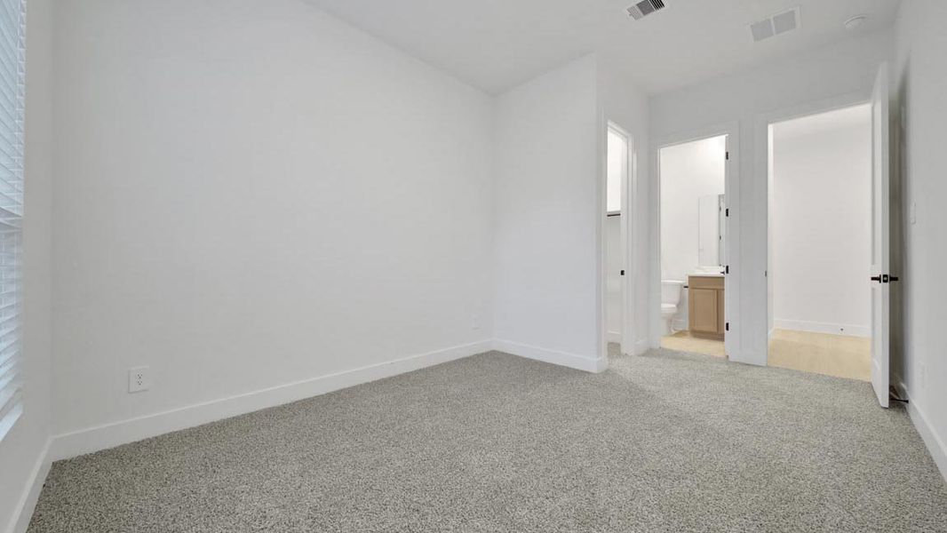 Representative unfurnished interior of a home built from the H70d by D.R. Horton in Butlers Bend Estates, Pinehurst (Image 43).