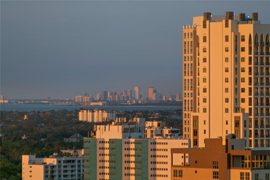 Condo located in St. Petersburg, FL showcasing its design and architecture (Image 4). Condo located in St. Petersburg, FL showcasing its design and architecture (Image 4).