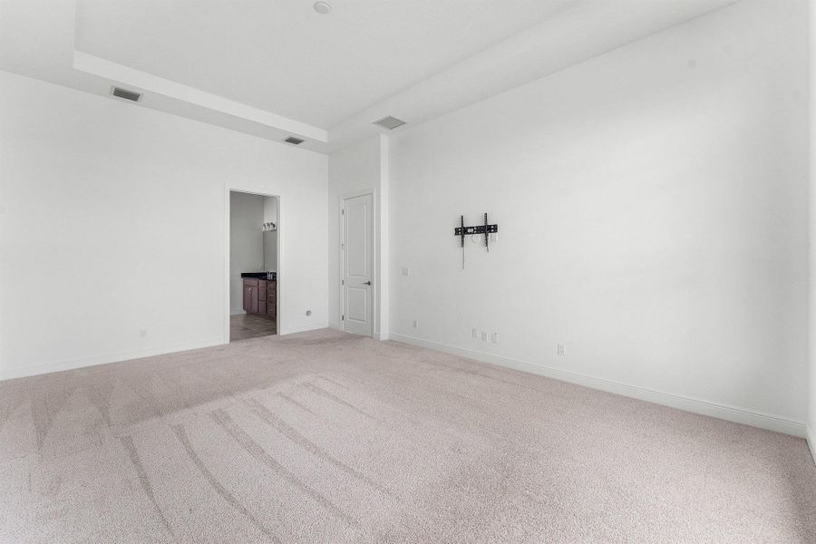 Spacious, unfurnished interior of a new home in , Port St. Lucie (Image 36).