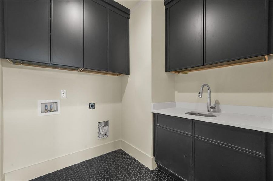 Furnished interior view inside a new home in , Atlanta (Image 6).