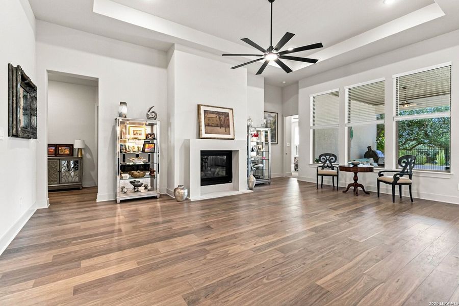 Furnished interior view inside a new home in Ventana - 60', Bulverde (Image 37).