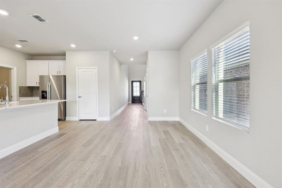 Photo is not of the actual home, but is an inspirational photo of builder’s model home and may depict options, furnishings, and/or decorator features that are not included. Photo is not of the actual home, but is an inspirational photo of builder’s model home and may depict options, furnishings, and/or decorator features that are not included.