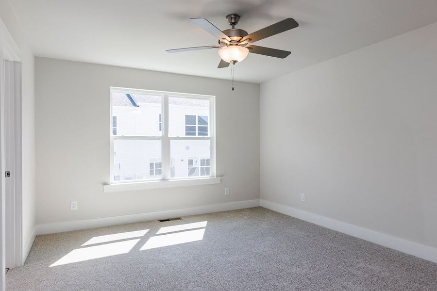 Spacious, unfurnished interior of a new home in Vaughan Farms, Angier (Image 20).