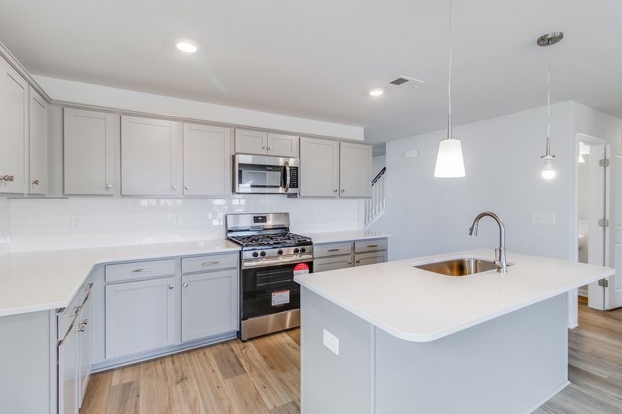 Furnished interior view inside a new home in Winston Point, Gilbert (Image 7).