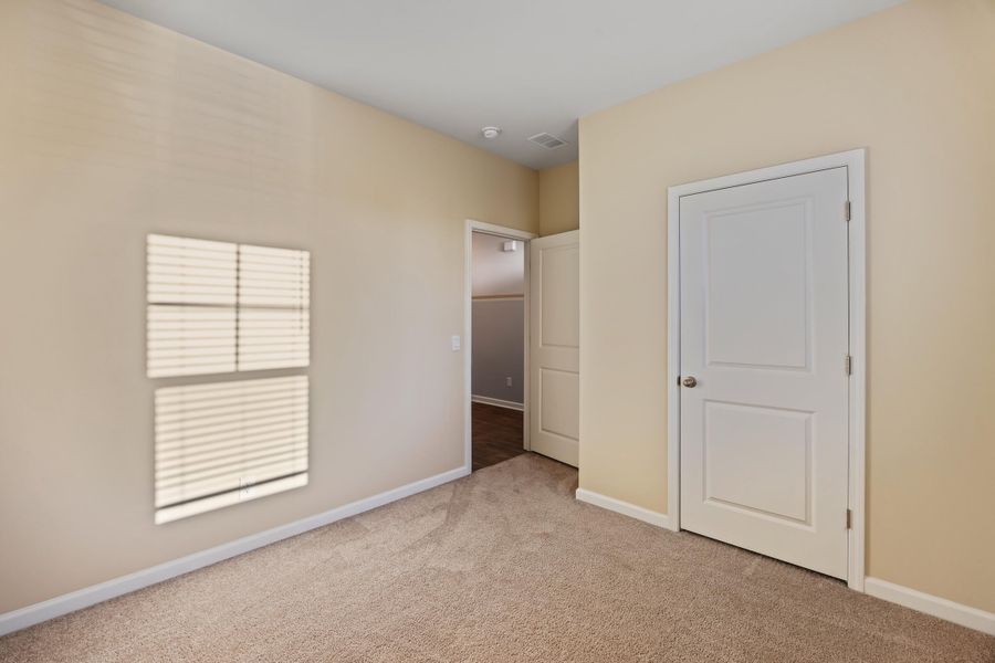 Spacious, unfurnished interior of a new home in , Ladson (Image 17).