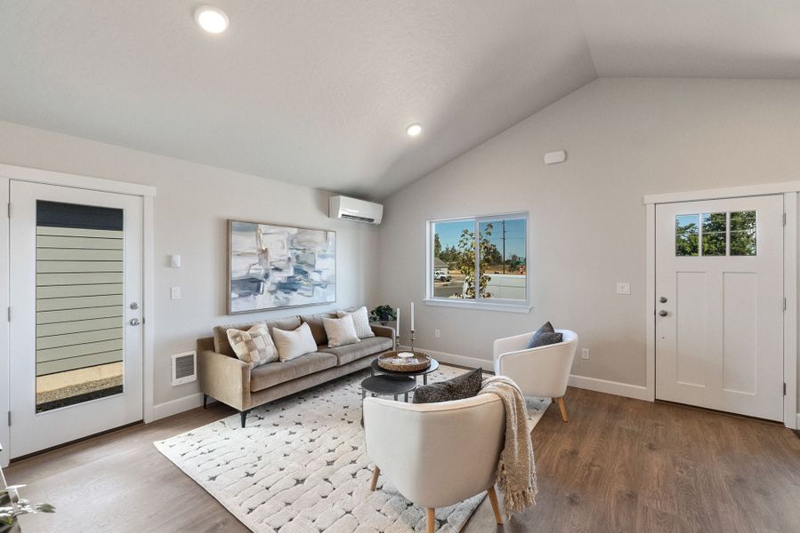 Furnished interior view inside a new home in Feather Ridge, Redmond (Image 11).