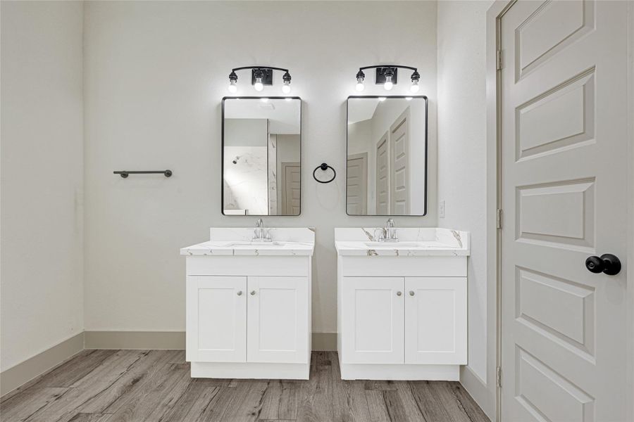 Furnished interior view inside a new home in , La Marque (Image 9).