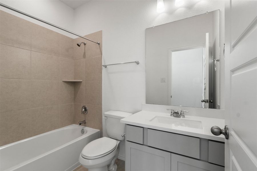 Furnished interior view inside a new home in Creekhaven, Arcola (Image 7). Furnished interior view inside a new home in Creekhaven, Arcola (Image 7).