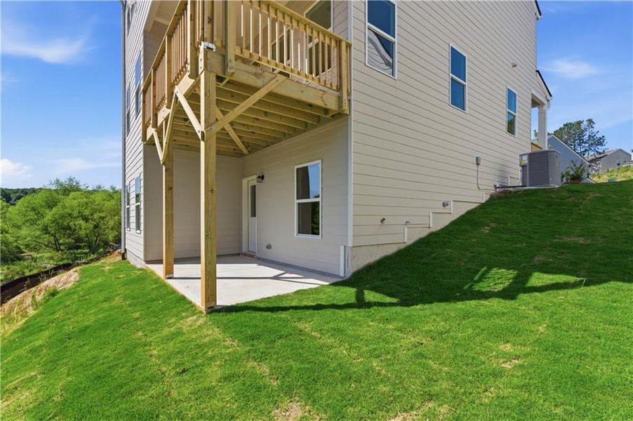 Exterior details and patio area of a home in The View at Groover’s Lake, Lithia Springs (Image 4).