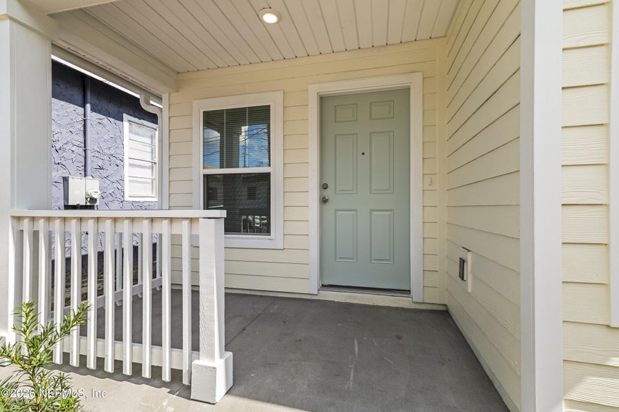 Exterior details and patio area of a home in , Jacksonville (Image 13).