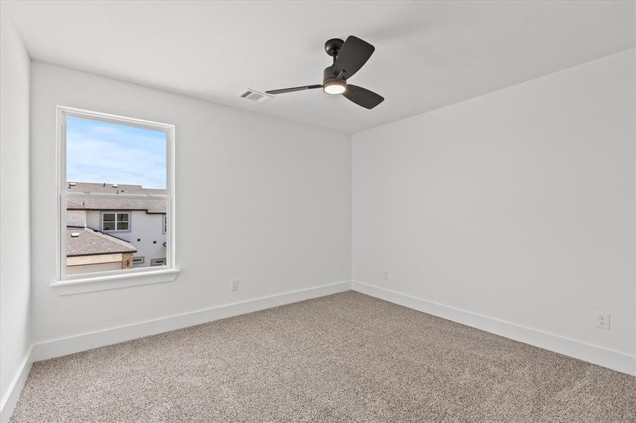 Spacious, unfurnished interior of a new home in , Rowlett (Image 18).