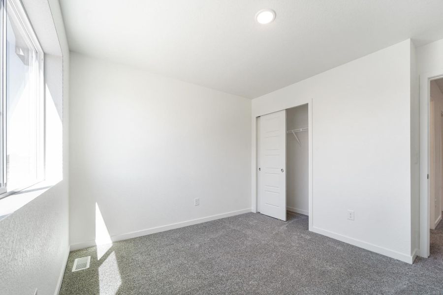 Spacious, unfurnished interior of a new home in Conestoga, Ault (Image 19).
