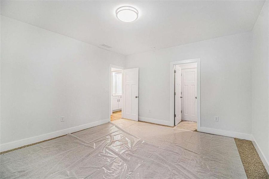 Spacious, unfurnished interior of a new home in , Carrollton (Image 23).