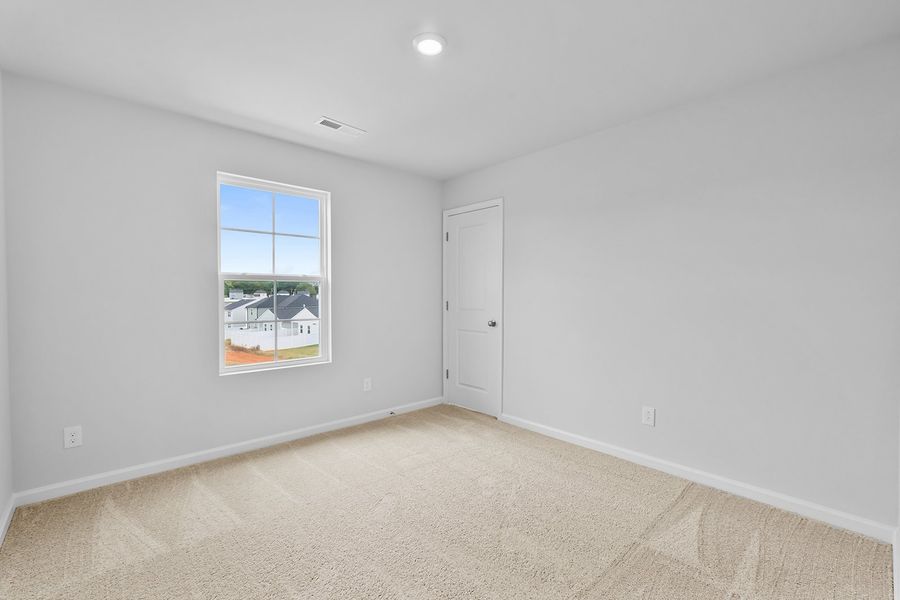 Spacious, unfurnished interior of a new home in Bell West, Kernersville (Image 31).