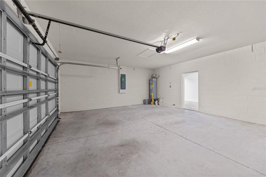 Spacious, unfurnished interior of a new home in EverBe, Orlando (Image 37).
