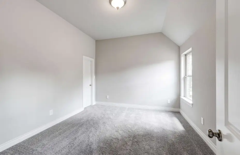 Representative unfurnished interior of a home built from the 2924 by Ravenna Homes in The Highlands 55′, Porter (Image 37). Representative unfurnished interior of a home built from the 2924 by Ravenna Homes in The Highlands 55′, Porter (Image 37).