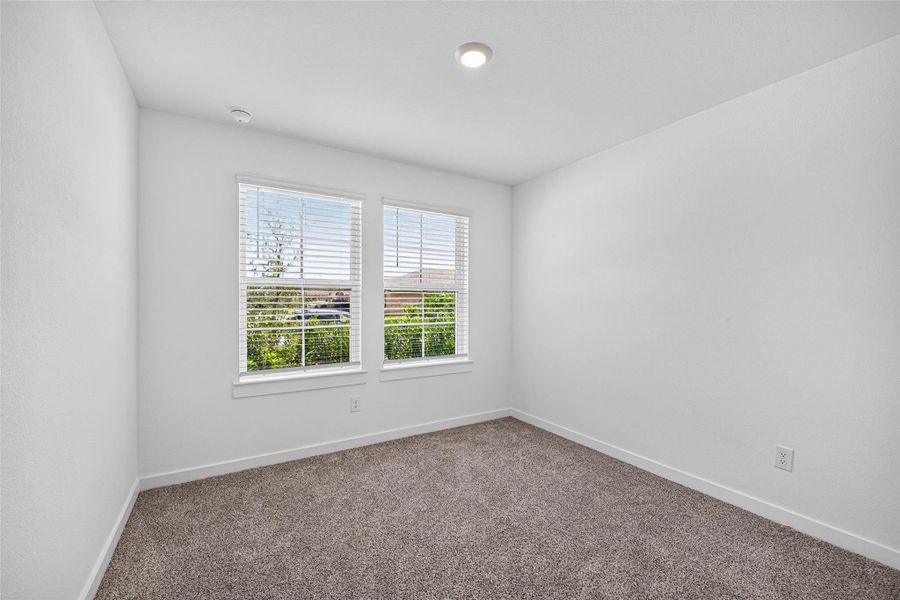 Spacious, unfurnished interior of a new home in Pelican Pointe, Texas City (Image 19). Spacious, unfurnished interior of a new home in Pelican Pointe, Texas City (Image 19).