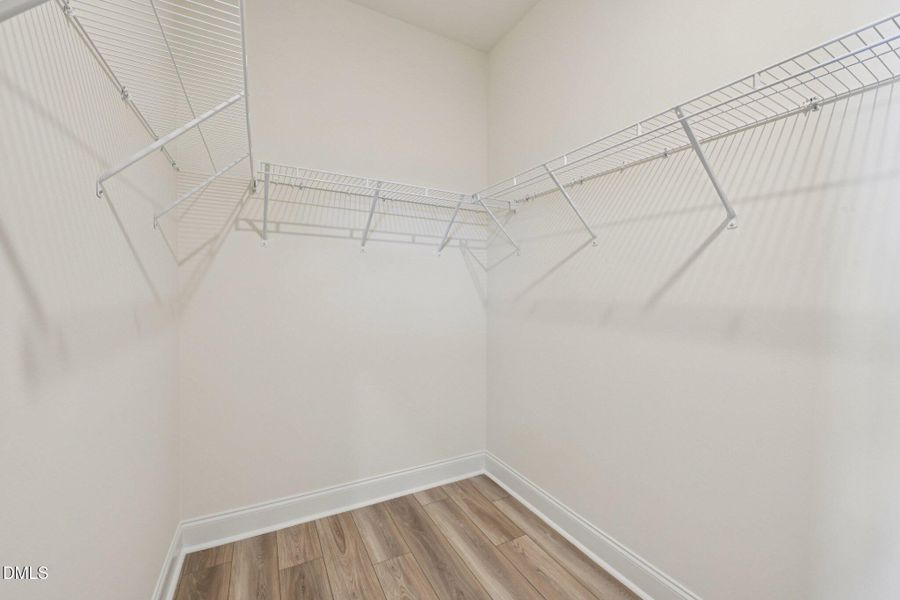 20-web-or-mls-Hipwood Dr-S2901-020