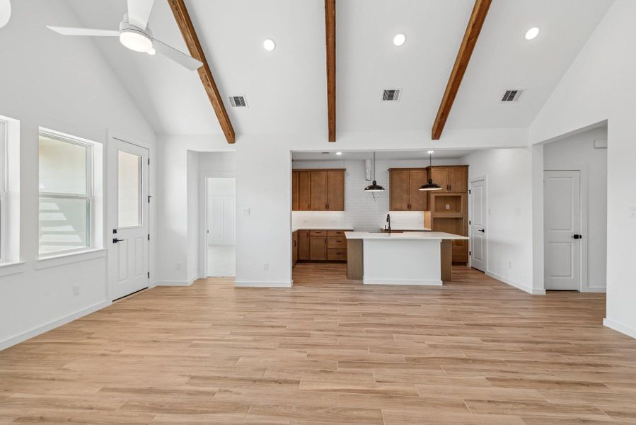 Spacious, unfurnished interior of a new home in Harvest Pointe, Needville (Image 21).