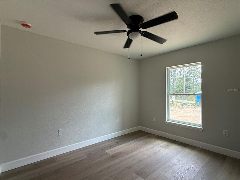 Spacious, unfurnished interior of a new home in , Williston (Image 3).
