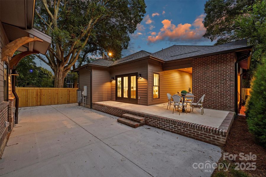 Exterior details and patio area of a home in , Charlotte (Image 25).