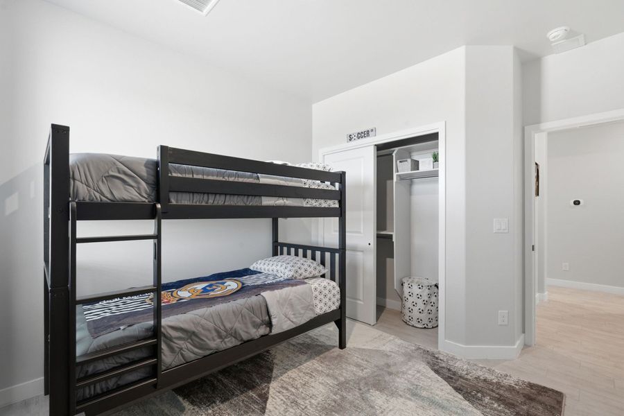 Representative furnished interior of a home built from the Santa Rosa by Hakes Brothers in Paseo Del Este, El Paso (Image 30).