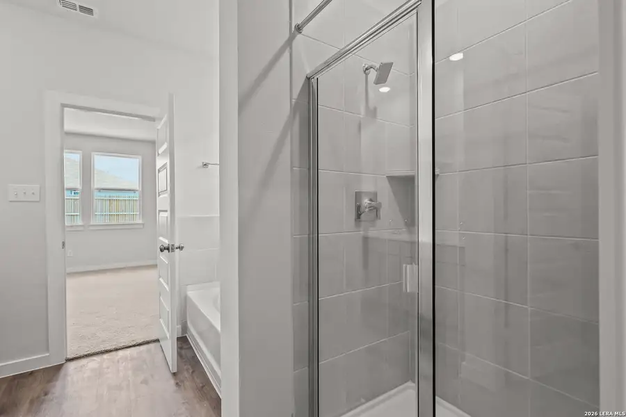 Furnished interior view inside a new home in Hiddenbrooke, Seguin (Image 13).
