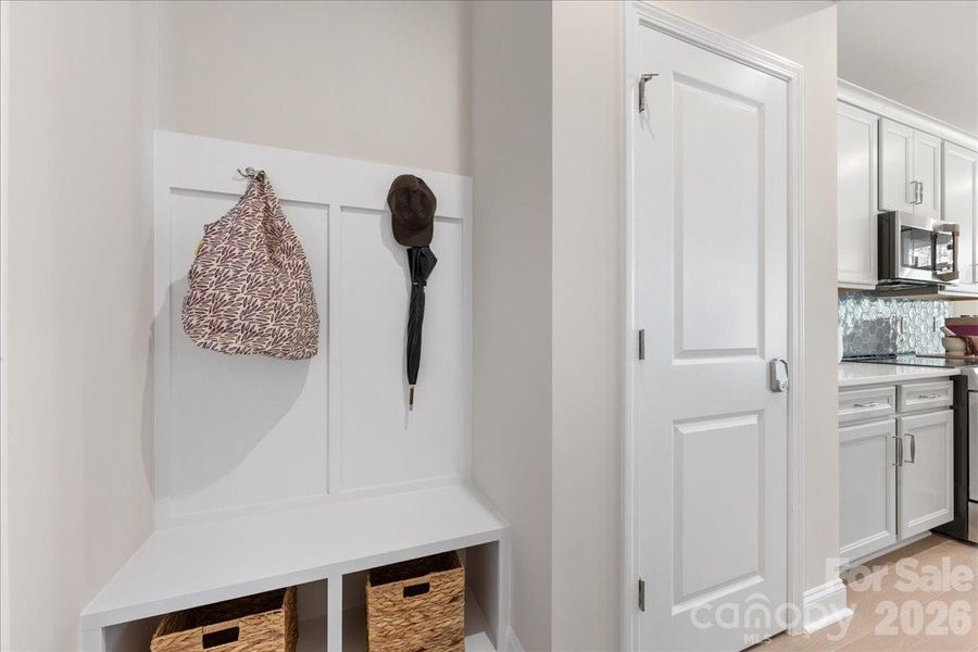 Falcon Plan Model Photo