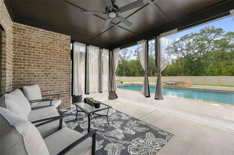 Exterior details and patio area of a home in , Conyers (Image 21).