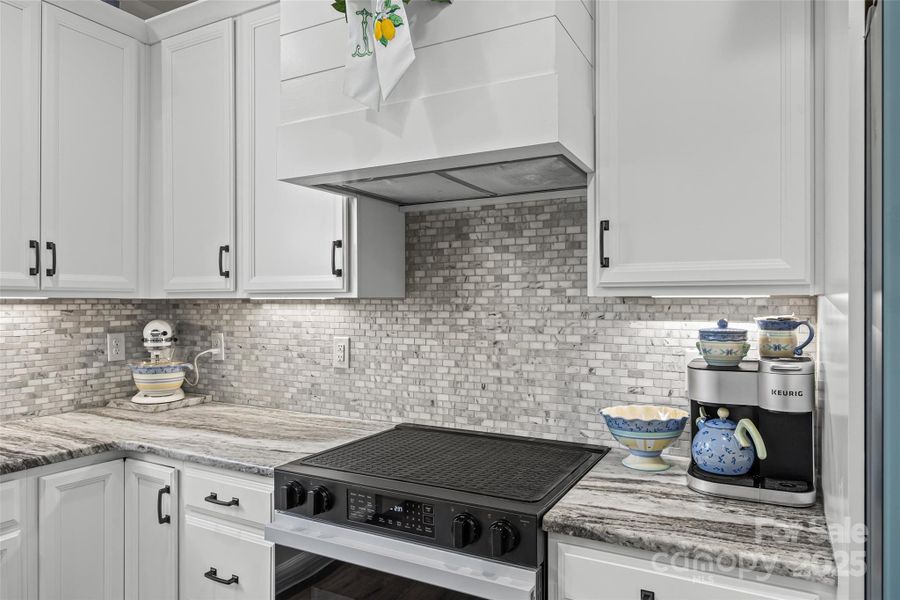 Image 36 of a home in . Image 36 of a home in .