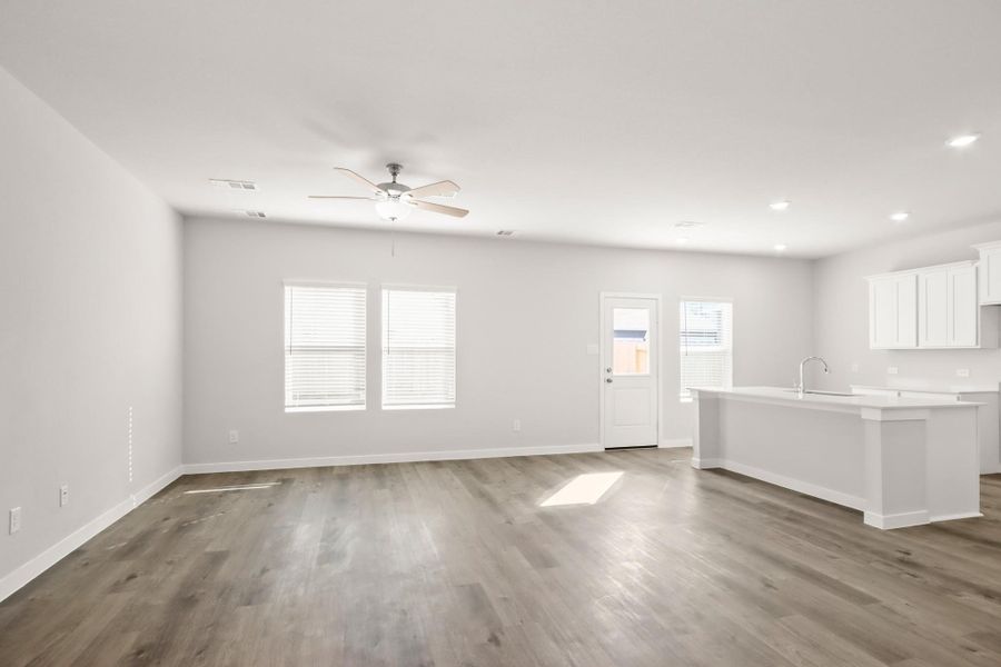 Spacious, unfurnished interior of a new home in Northpark South, Porter (Image 20). Spacious, unfurnished interior of a new home in Northpark South, Porter (Image 20).