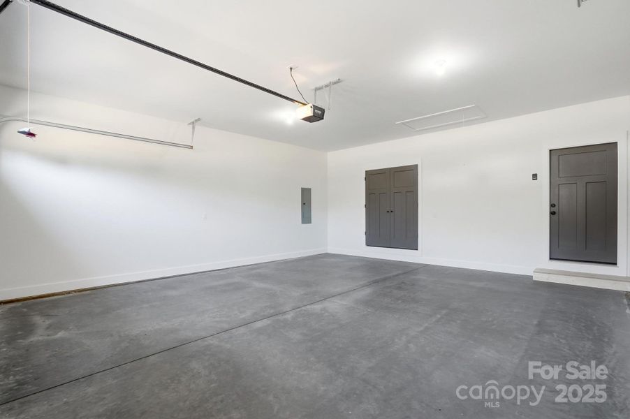 Spacious, unfurnished interior of a new home in , Statesville (Image 42).