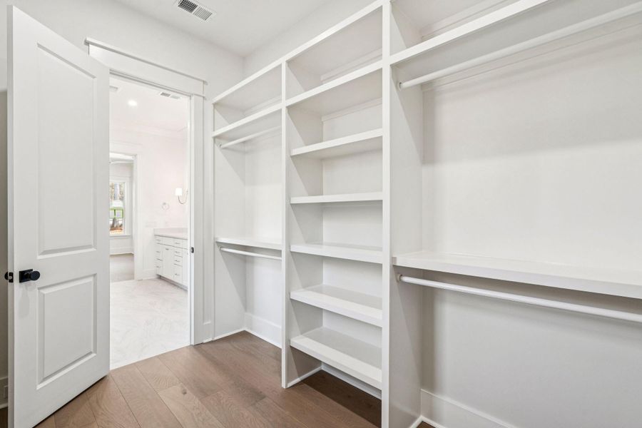 Image 71 of a home in .