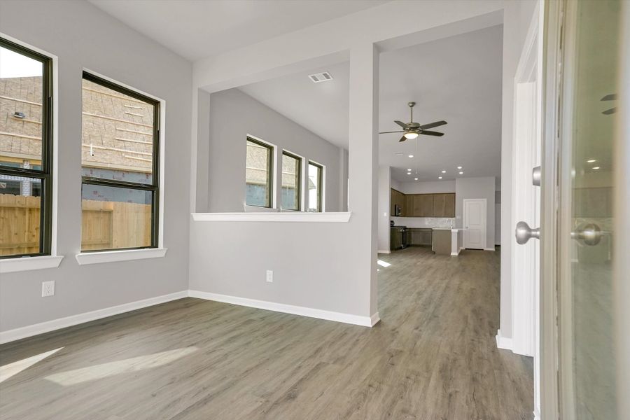 Spacious, unfurnished interior of a new home in Sunterra 50s, Katy (Image 28). Spacious, unfurnished interior of a new home in Sunterra 50s, Katy (Image 28).