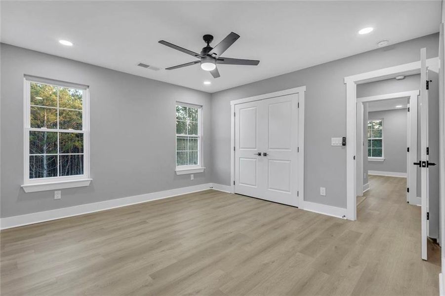 Spacious, unfurnished interior of a new home in , Fairburn (Image 35).