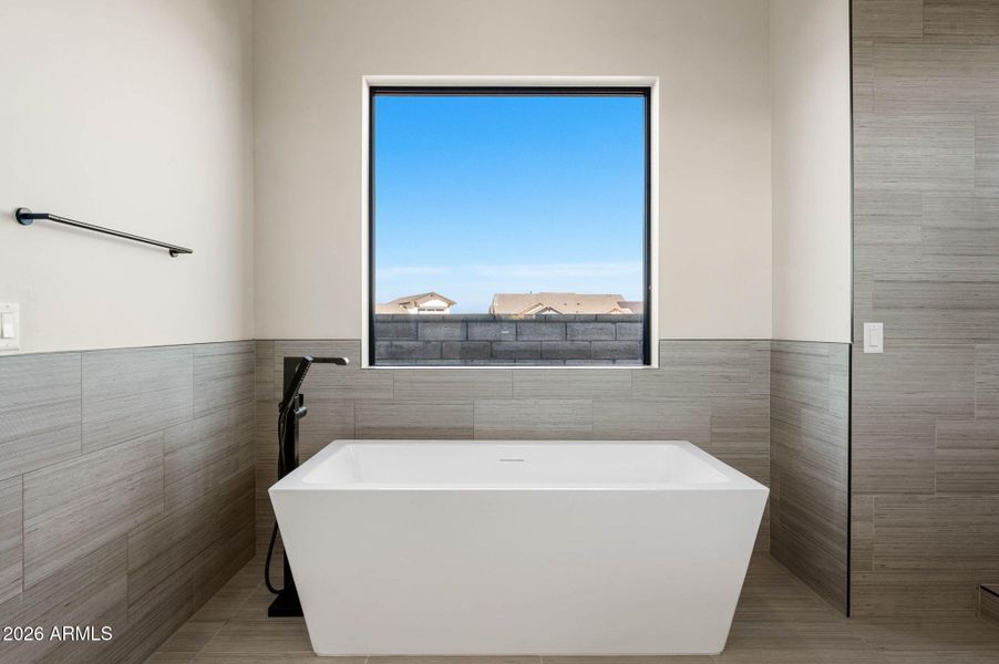 35-Primary Bathroom (3) 35-Primary Bathroom (3)