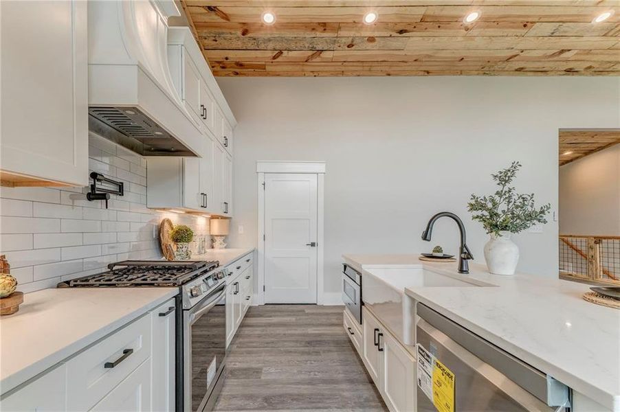 Furnished interior view inside a new home in , Ranger (Image 35).