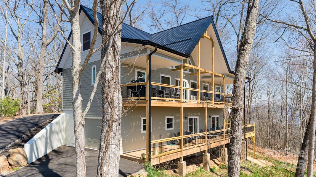 Exterior details and patio area of a home in , Waynesville (Image 2).