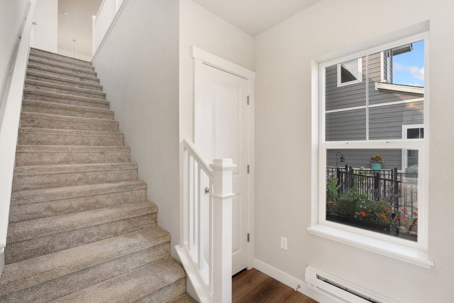 Spacious, unfurnished interior of a new home in The Lakes at Centerra, Loveland (Image 19).