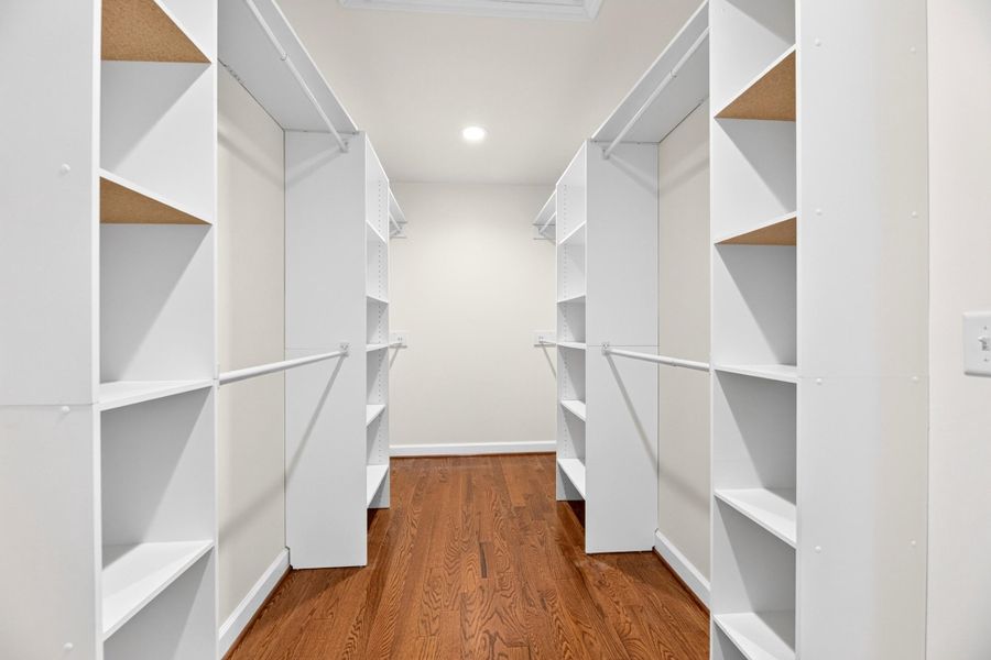 Spacious, unfurnished interior of a new home in , Elloree (Image 29).