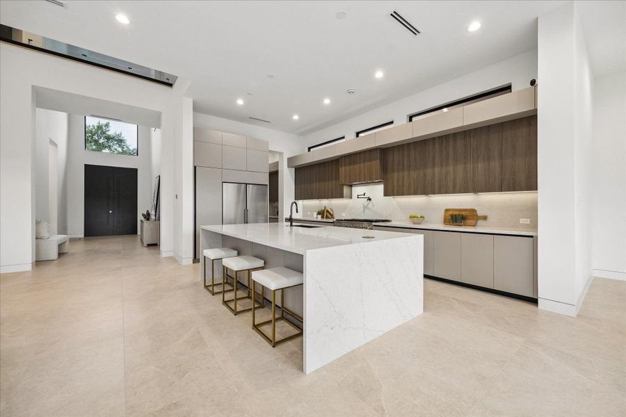 Furnished interior view inside a new home in , Houston (Image 7).