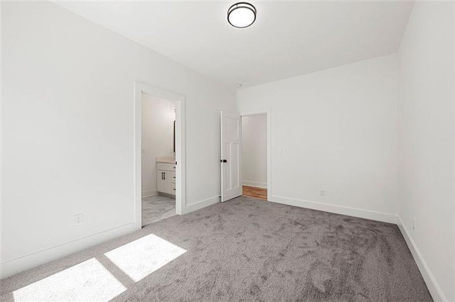 Spacious, unfurnished interior of a new home in , Atlanta (Image 21).