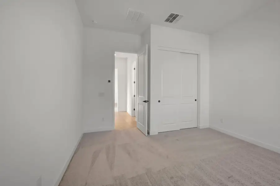 Spacious, unfurnished interior of a new home in Soleo, San Tan Valley (Image 26). Spacious, unfurnished interior of a new home in Soleo, San Tan Valley (Image 26).