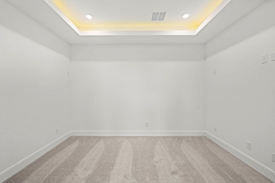 Spacious, unfurnished interior of a new home in Dunham Pointe, Cypress (Image 27). Spacious, unfurnished interior of a new home in Dunham Pointe, Cypress (Image 27).