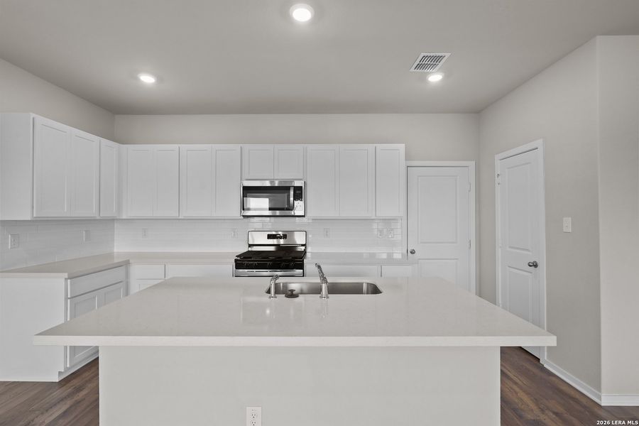 Furnished interior view inside a new home in Summerlin, San Antonio (Image 7).